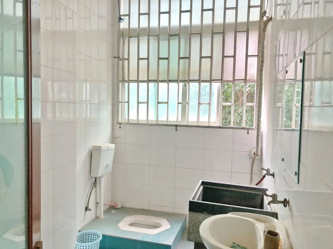 1748596484555375.jpg 23.jpg